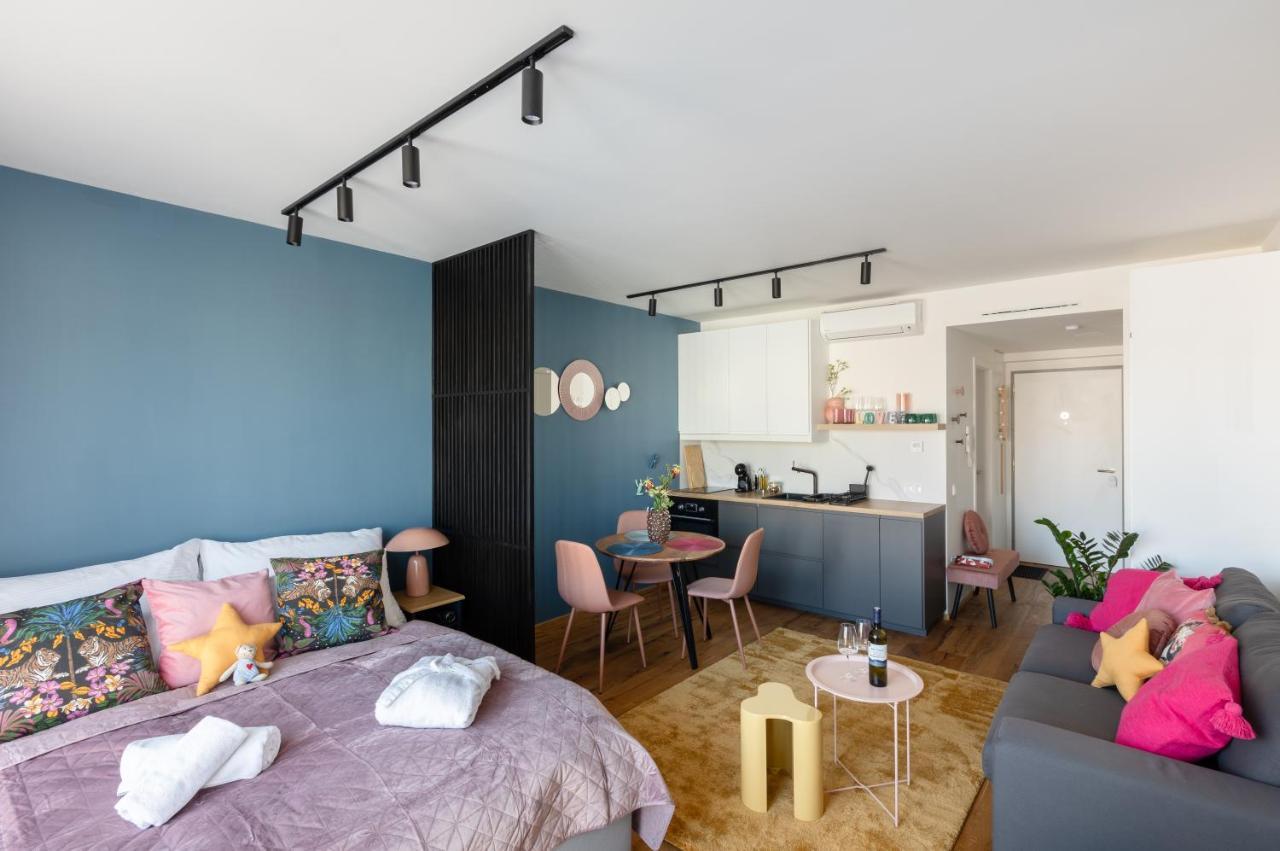 Urban Chic Residences Praga Exterior foto